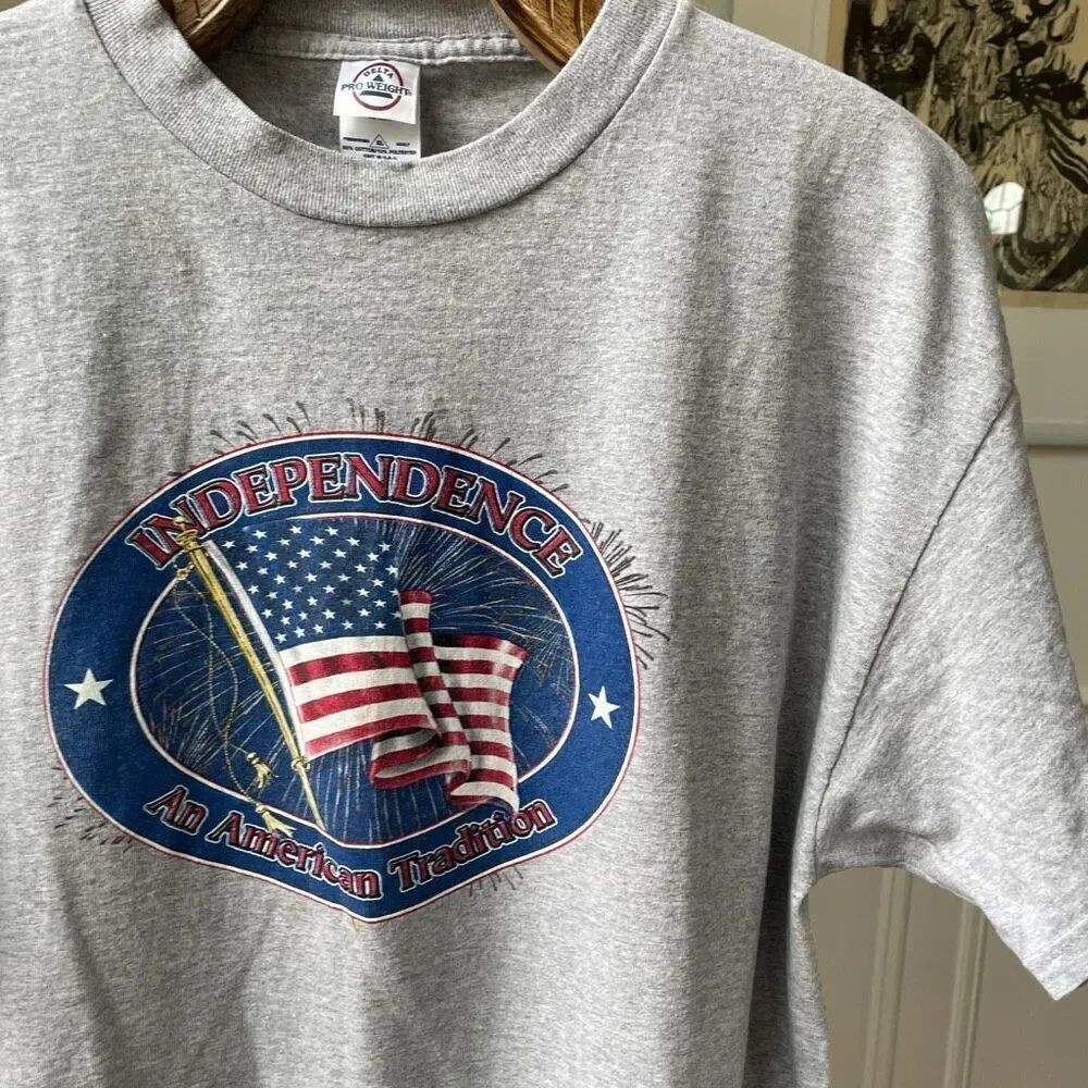 Delta Independence an American Tradition Grey Short Sleeve Tshirt XL